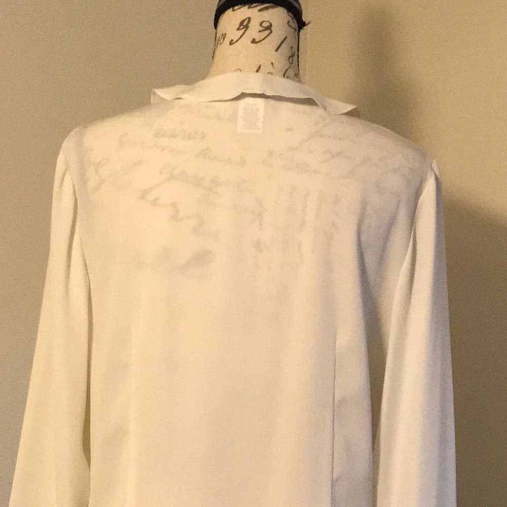 NEW Pendleton Ivory Ruffle Front Blouse - Picture 5 of 8